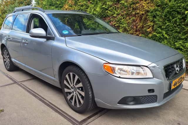 Volvo V70 (2012) thumbnail 3