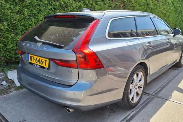 Volvo V90 (2017) thumbnail 2