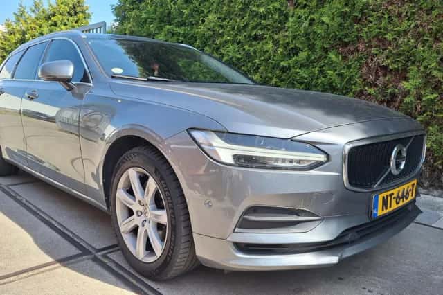 Volvo V90 (2017) thumbnail 3