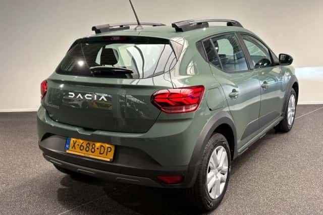 Dacia Sandero (2023) thumbnail 2