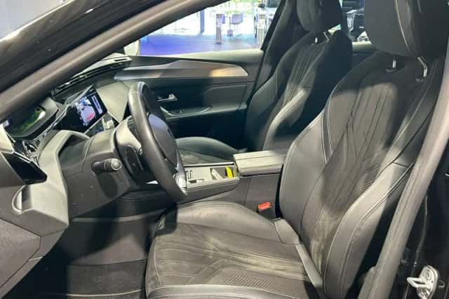 Peugeot 408 (2024) thumbnail 4