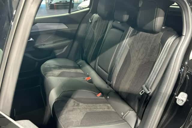 Peugeot 408 (2024) thumbnail 5