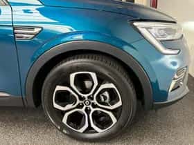 Renault Arkana (2023) thumbnail 23