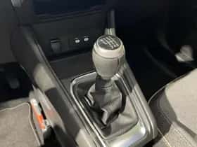 Renault Captur (2024) thumbnail 17