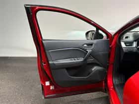 Renault Captur (2022) thumbnail 25
