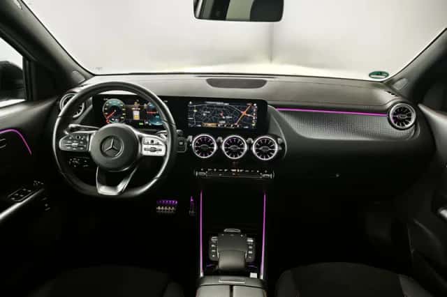Mercedes-Benz EQA (2023) thumbnail 3