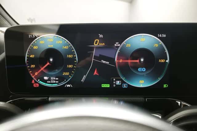 Mercedes-Benz EQA (2023) thumbnail 4