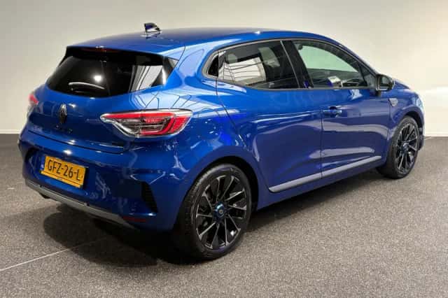 Renault Clio (2024) thumbnail 2