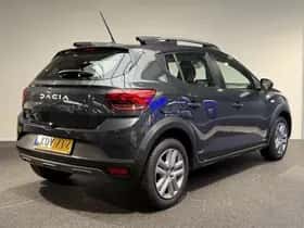 Dacia Sandero Stepway (2023) thumbnail 2