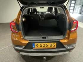 Renault Captur (2022) thumbnail 23