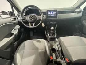 Renault Clio (2024) thumbnail 3