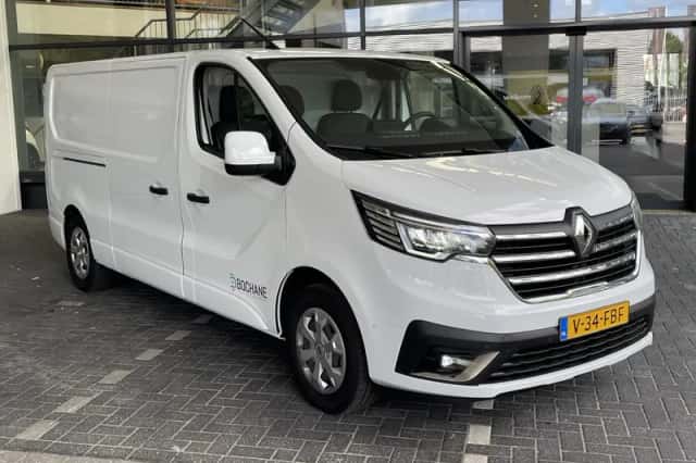 Renault Trafic (2024) thumbnail 3