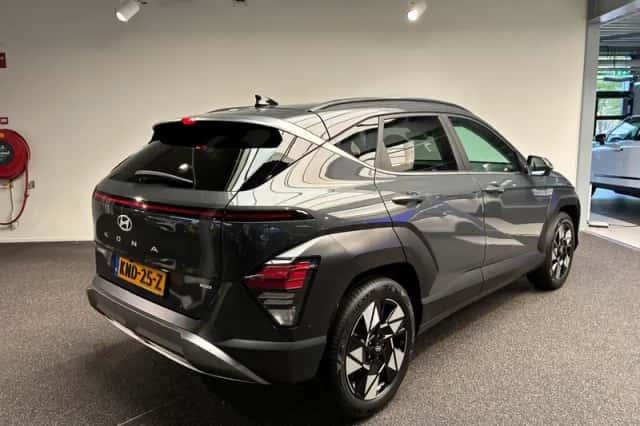 Hyundai Kona (2025) thumbnail 2