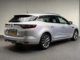 Renault Mégane (2019) thumbnail 2