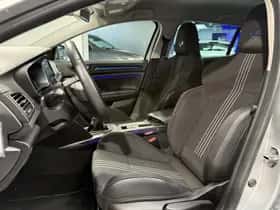 Renault Mégane (2019) thumbnail 7
