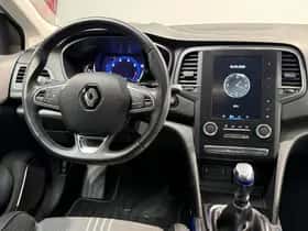 Renault Mégane (2019) thumbnail 10