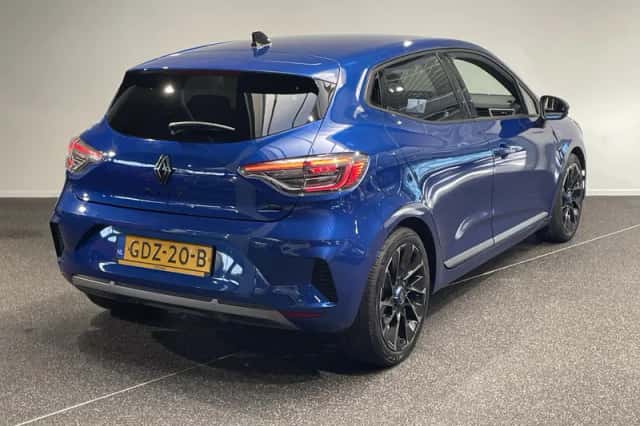 Renault Clio (2024) thumbnail 2