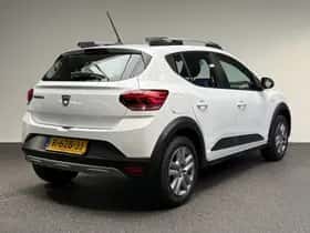 Dacia Sandero Stepway (2022) thumbnail 2