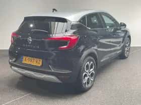 Renault Captur (2024) thumbnail 2