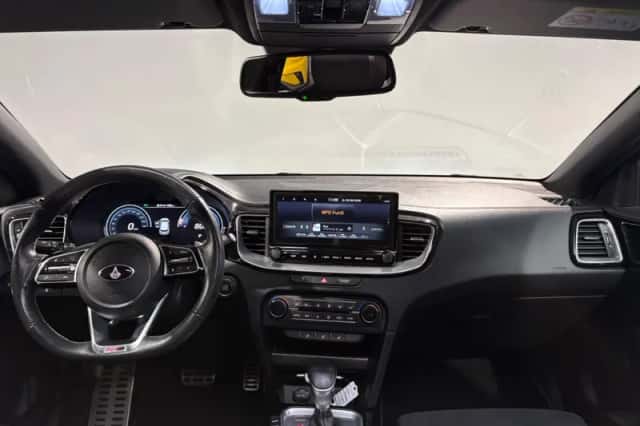 Kia Proceed (2020) thumbnail 3