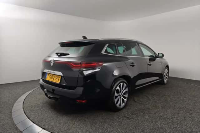 Renault Mégane (2023) thumbnail 2