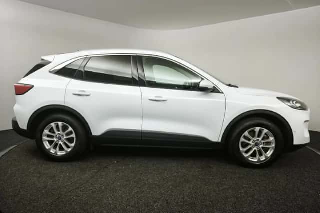 Ford Kuga (2021) thumbnail 3