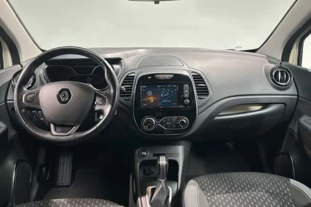 Renault Captur (2019) thumbnail 3
