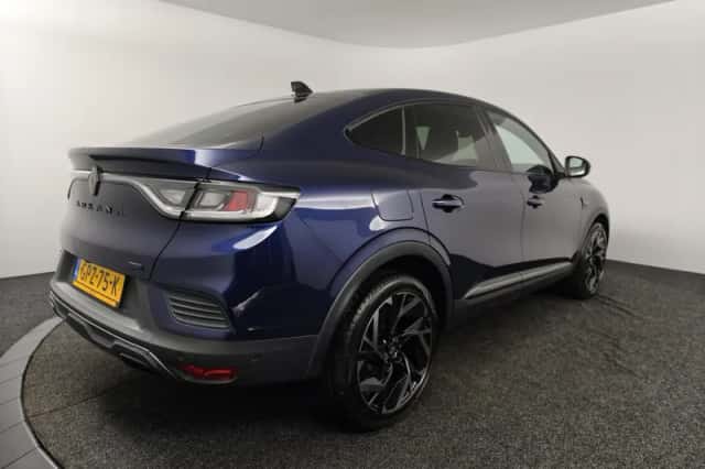 Renault Arkana (2024) thumbnail 2