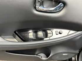 Nissan Leaf (2019) thumbnail 17