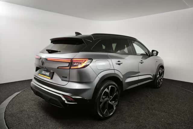Renault Austral (2024) thumbnail 2