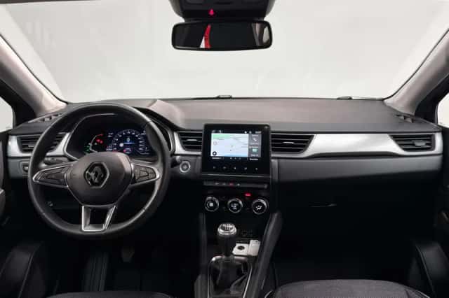 Renault Captur (2021) thumbnail 3
