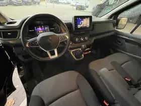 Renault Trafic (2025) thumbnail 3