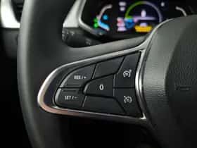 Renault Captur (2022) thumbnail 22