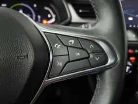 Renault Captur (2022) thumbnail 23
