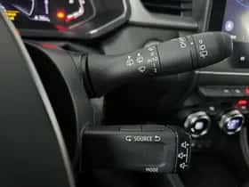 Renault Captur (2022) thumbnail 24