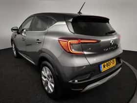 Renault Captur (2022) thumbnail 6