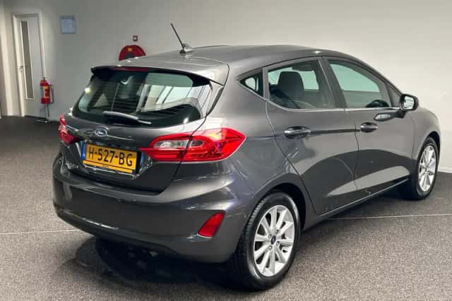 Ford Fiesta (2019) thumbnail 2