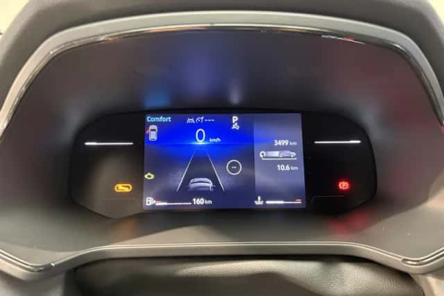 Renault Captur (2025) thumbnail 3
