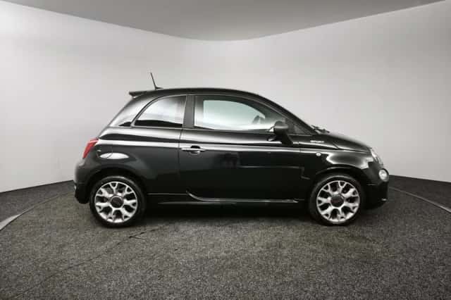 Fiat 500 (2022) thumbnail 3