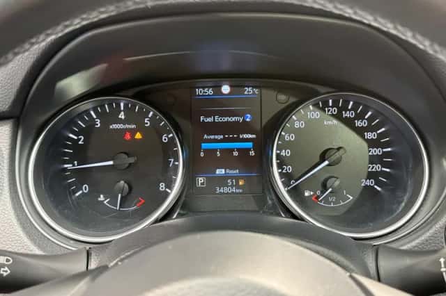 Nissan Qashqai (2021) thumbnail 4