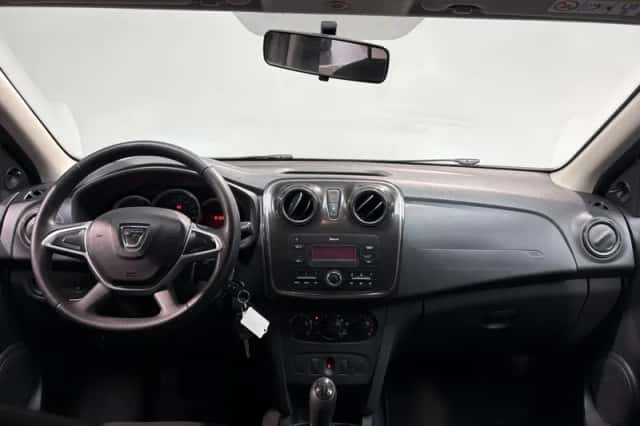 Dacia Sandero (2017) thumbnail 3