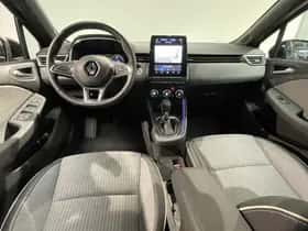 Renault Clio (2023) thumbnail 2