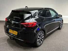 Renault Clio (2022) thumbnail 2