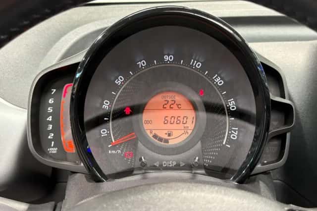Toyota Aygo (2021) thumbnail 4