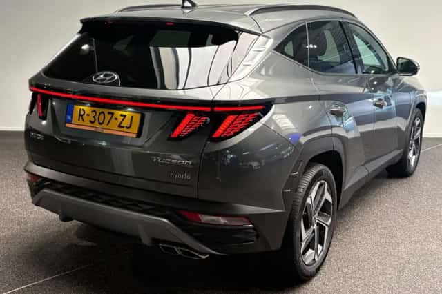 Hyundai Tucson (2023) thumbnail 2