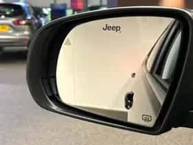 Jeep Compass (2022) thumbnail 10