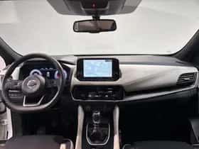 Nissan Qashqai (2022) thumbnail 3