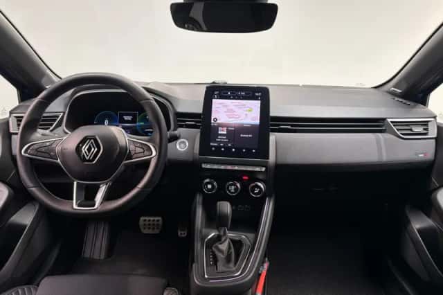 Renault Clio (2024) thumbnail 3