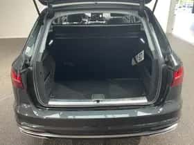Audi A4 (2023) thumbnail 9
