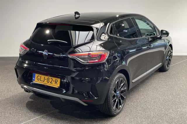 Renault Clio (2024) thumbnail 2